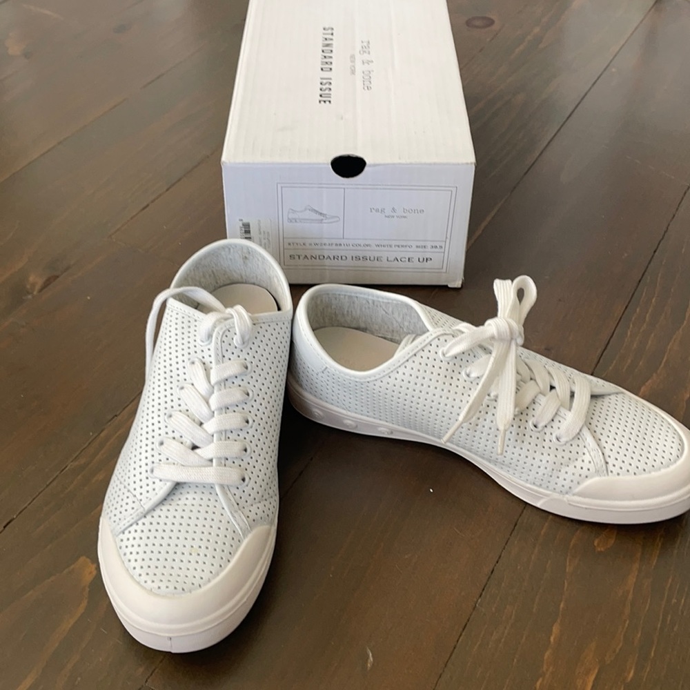 NIB Rag and Bone Standard Issue Lace Up shoes